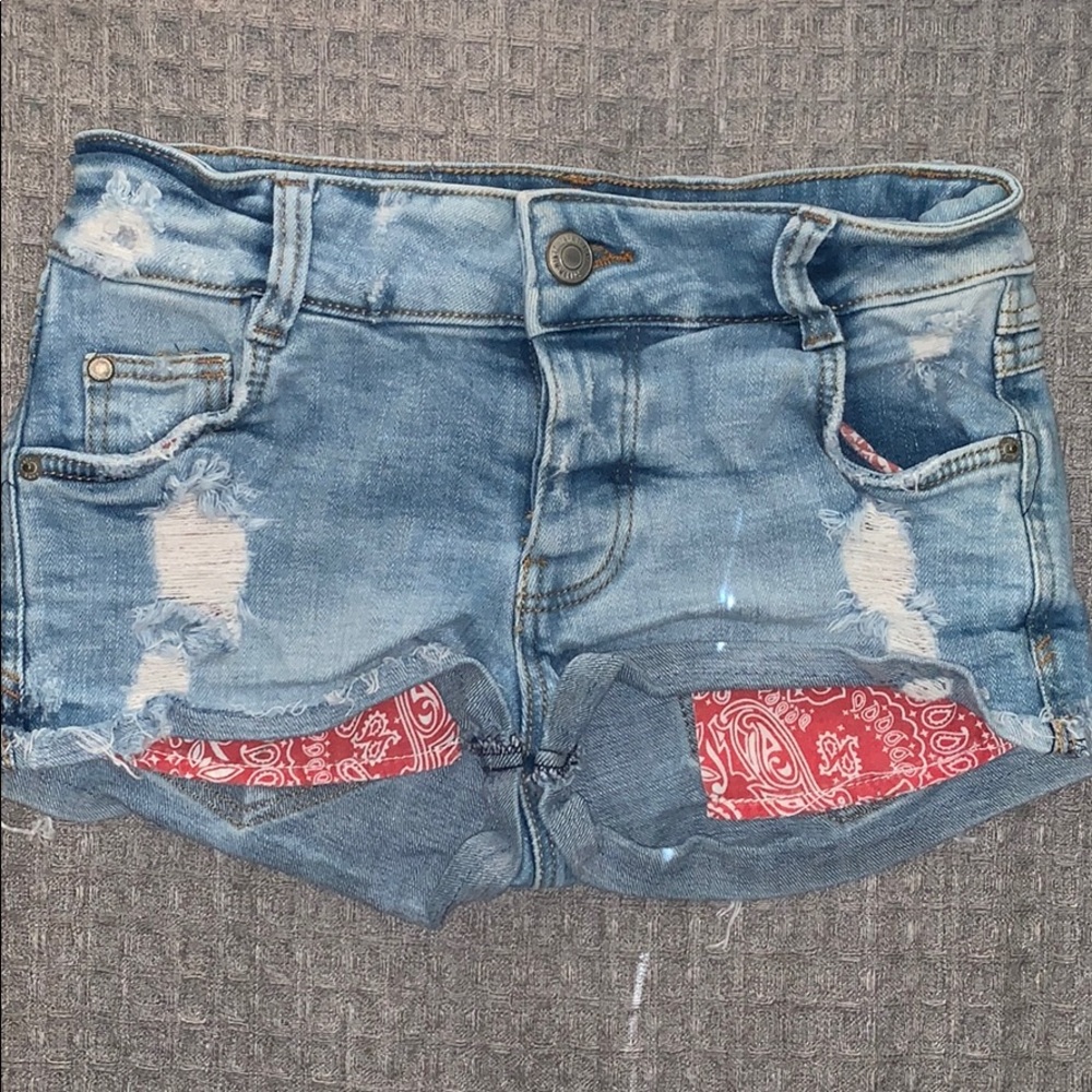 ZARA low-rise denim shorts, bandanna pocket detail
